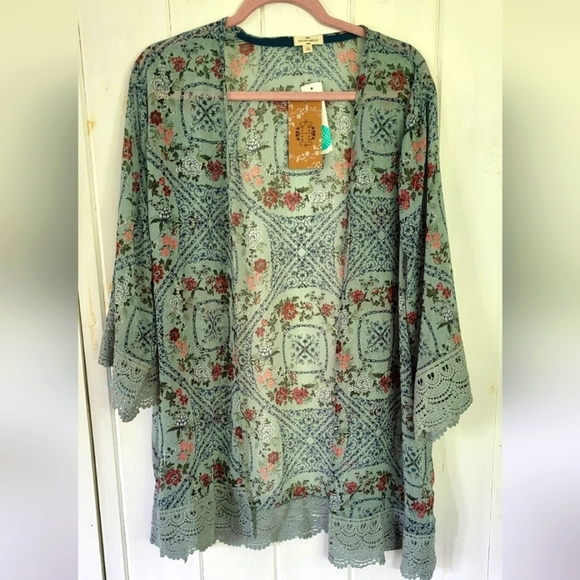 Mason & Belle Laria Crochet Trim Open Front Duster Top - Picture 1 of 11